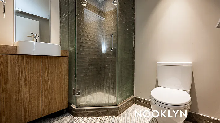 Rented by Nooklyn NYC LLC | media 21