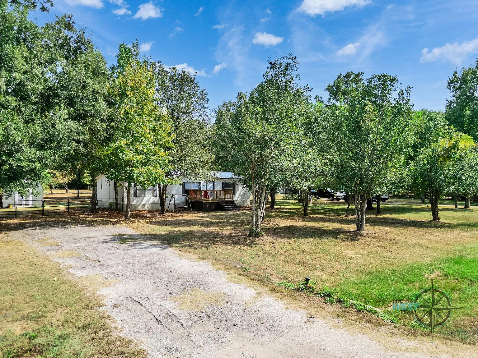 3 bed, 2.0 bath, 1536 sqft, $1,800 — Photo 3
