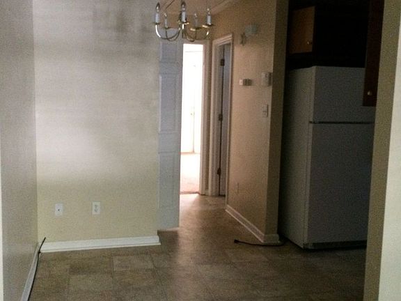 5th image of 1423C E Moore St #0