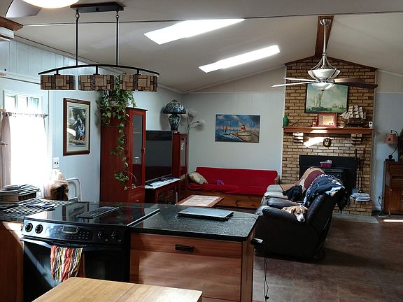 4th image of 117 Jennifer Ln