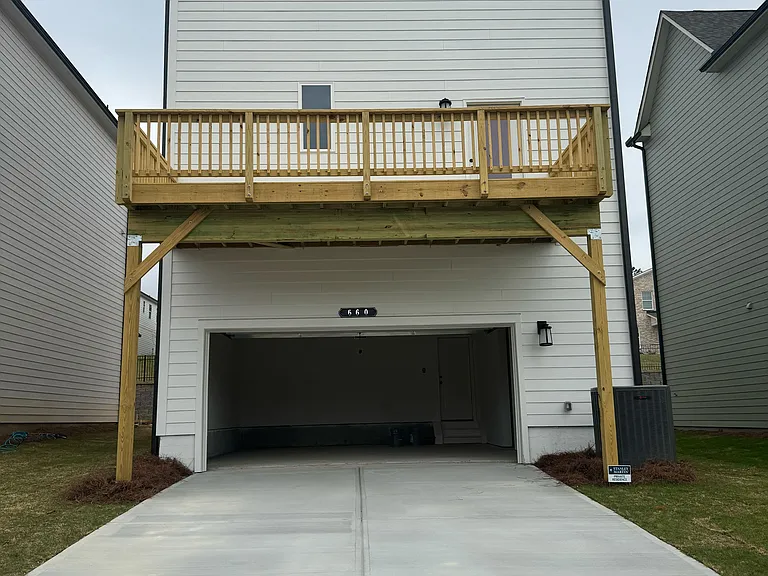Exterior Rear View