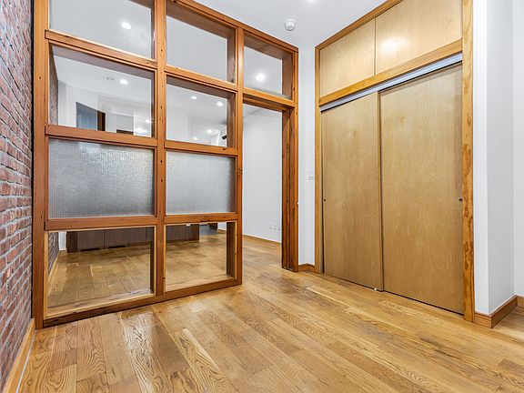 4th image of 212 Lafayette St APT 1D