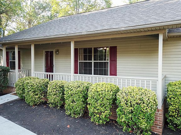 5th image of 846 Greenwich Dr