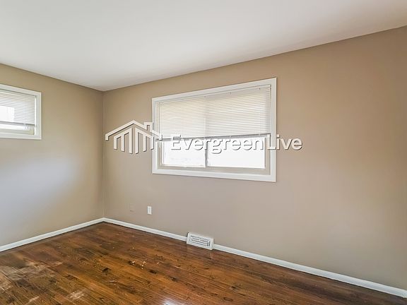 5th image of 10288 Faxon Ct