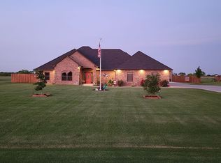 1208 SW Paint Rd, Cache, OK 73527