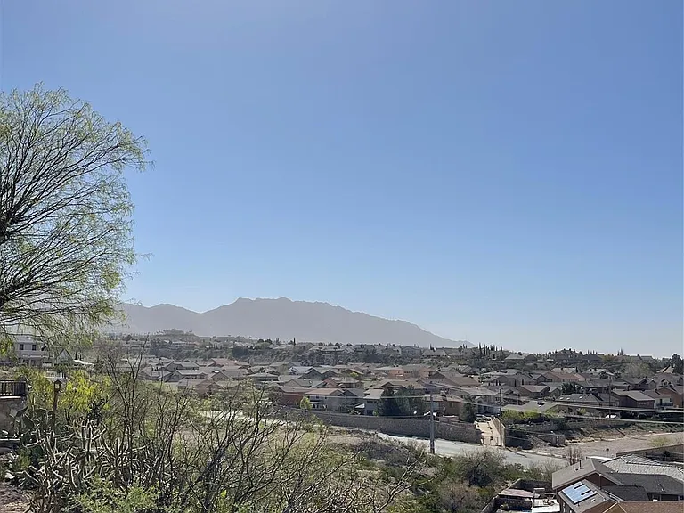 7312 Camino Del Sol — Photo 20