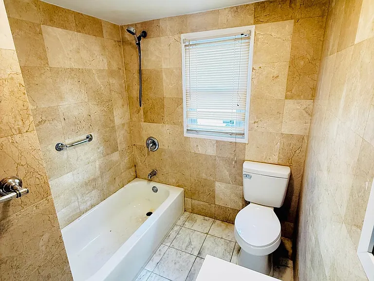 95 Wellesley St #1 — Photo 10
