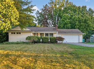 6102 McCartney Rd, Lowellville, OH 44436