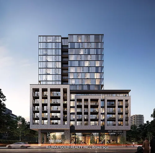 86 Dundas St E Photo 1