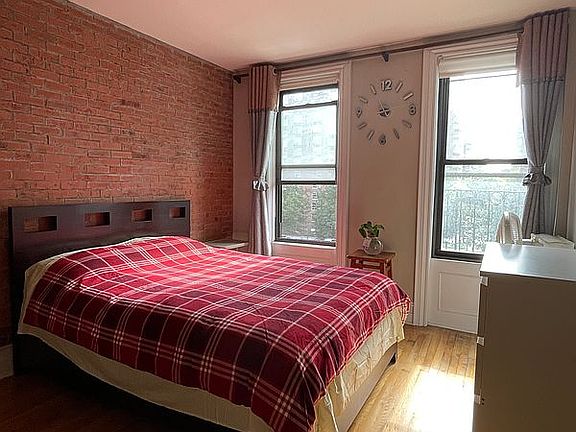 5th image of 3115 Broadway Unit 52/53