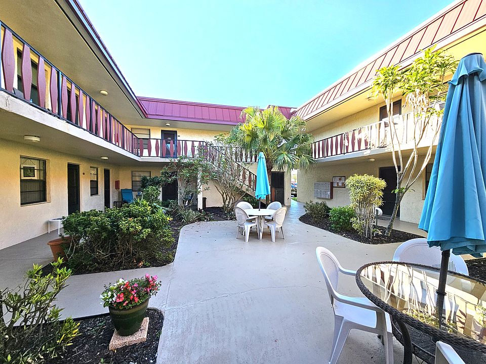 Court yard of building 88