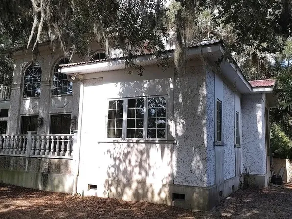 151 Tom And Mike Rd, Saint Helena Island, SC 29920