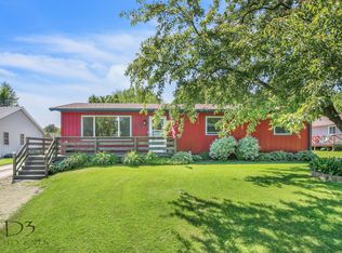 529 Carolyn Ln, Somonauk, IL 60552
