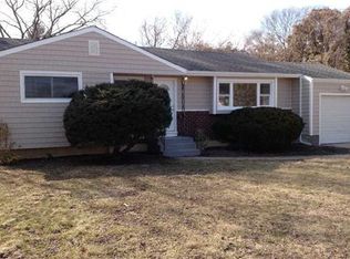 504 Grand Blvd, Brentwood, NY 11717