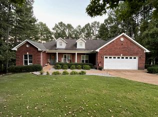 10 Alteza Dr, Hot Springs Village, AR 71909