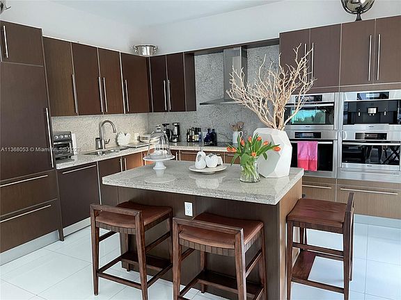 2nd image of 900 Brickell Key Blvd APT 1901