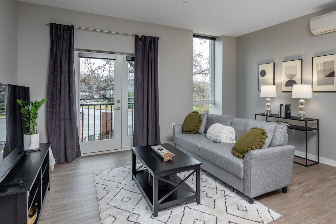 Model Living Room