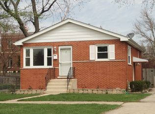 212 W Burlington Ave, Westmont, IL 60559