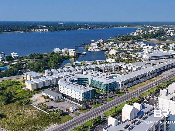 4th image of 952 W Beach Blvd #216