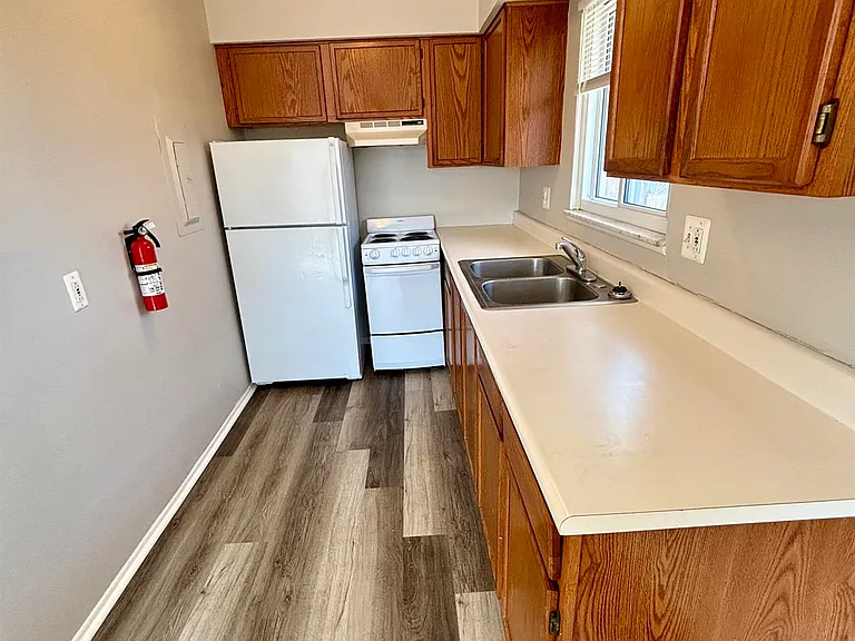 927 W Shiawassee St #2-12 — Photo 23