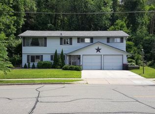 1726 Spruce Dr, Red Wing, MN 55066