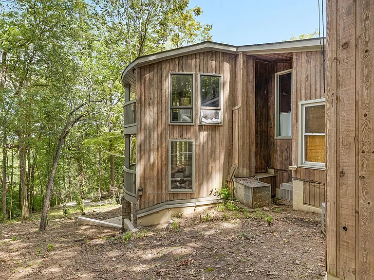 5729 Stoneway Trl — Photo 32