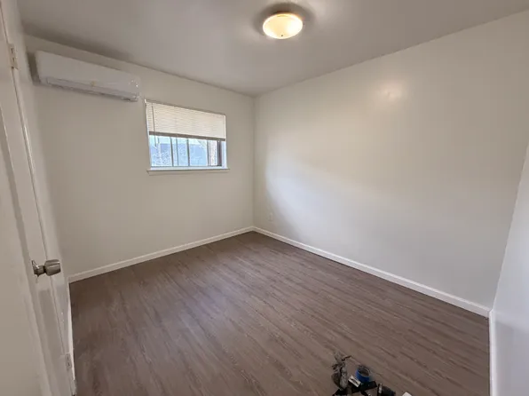 (undisclosed Address), Bronx, NY 10465