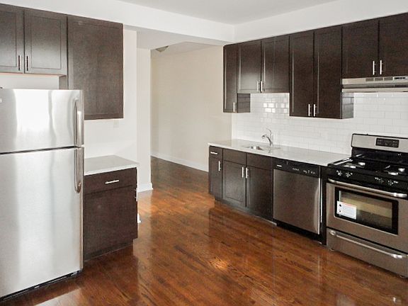 2nd image of 4818 N Wolcott Ave #3