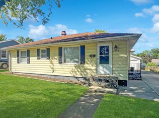 2620 W Cheyenne Rd, Waukegan, IL 60087