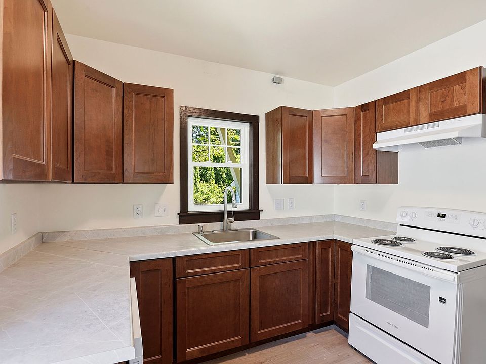 1st image of 177 14th St