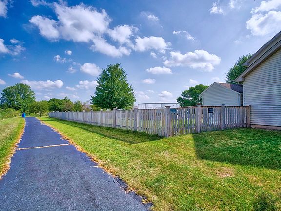 Front - path on side of house