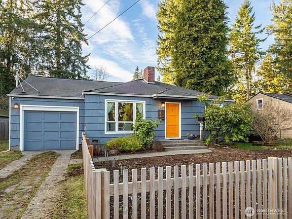 2nd image of 16519 25th Avenue NE
