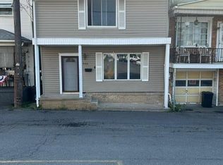 226 S Orange St, Mount Carmel, PA 17851