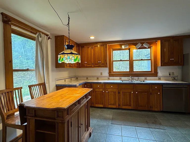 57 Summit Rd — Photo 16