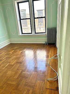 2nd image of 1274 Pacific St APT 1