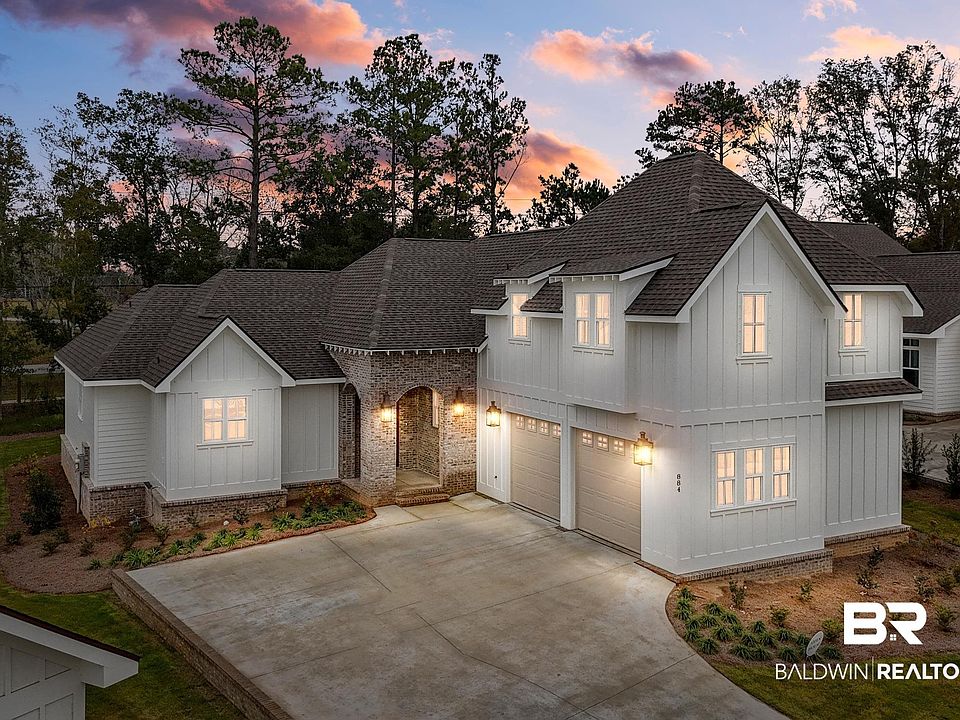 1st image of 884 Geranium Dr