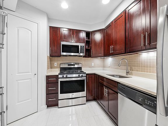 3rd image of 456 W 167th St APT 1C
