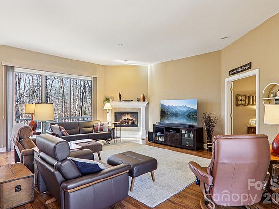4th image of 59 Eagle Chase Ln
