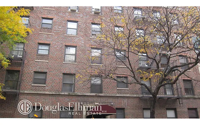 Rented by Douglas Elliman | media 22