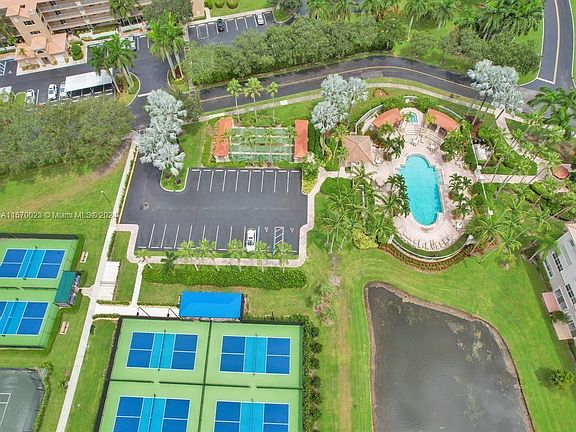 2nd image of 12485 Crystal Pointe Dr Unit 101