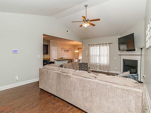 4th image of 203 Plainfield Dr
