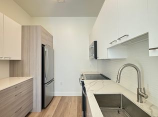 1077 Commonwealth Ave #312, Boston, MA 02215
