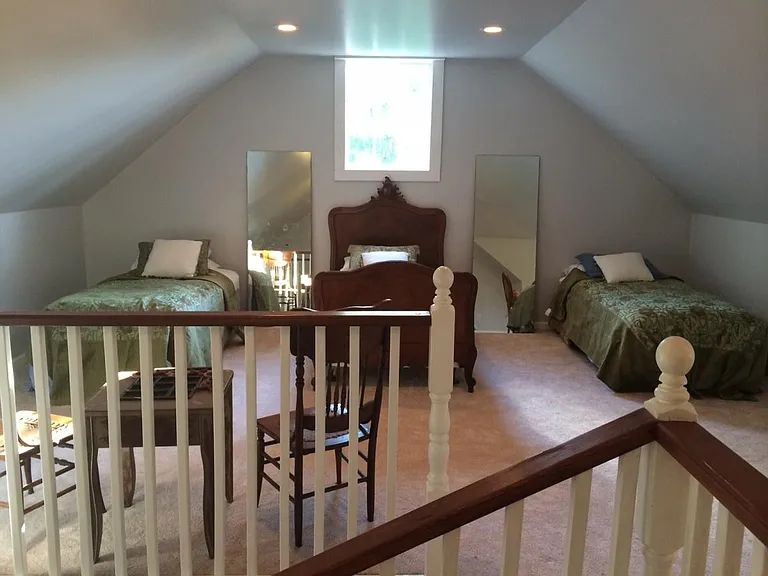 707 Avenue C — Photo 12