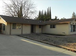 1011 Mountain View Dr, Lindsay, CA 93247