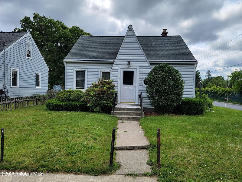 2nd image of 1045 Wallace Avenue