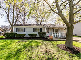 224 Pacific Dr, Bolingbrook, IL 60440