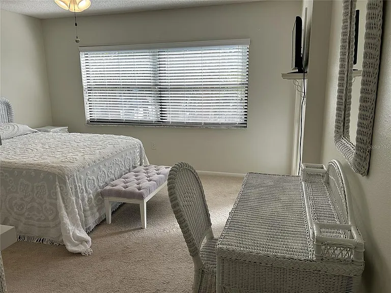 1316 Pasadena Ave S #202 — Photo 15