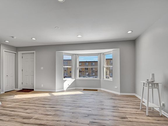 5th image of 740 Grant Ave