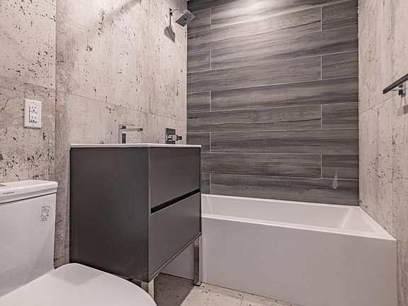 5th image of 789 Franklin Ave #2A