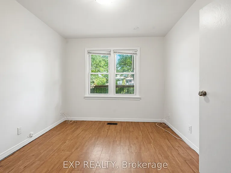 29 Rockwood Ave — Photo 21